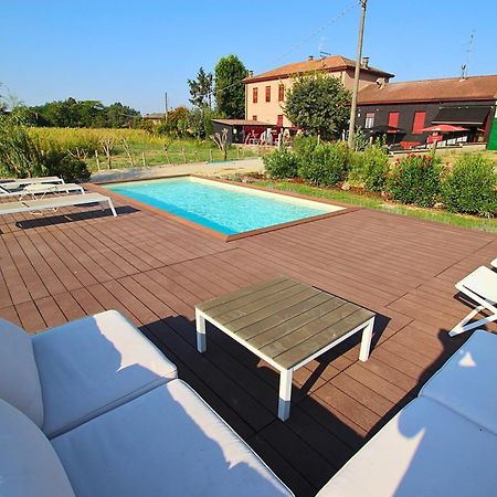 Le Maginot Relais Bed and Breakfast Castelvetro Piacentino Exteriör bild